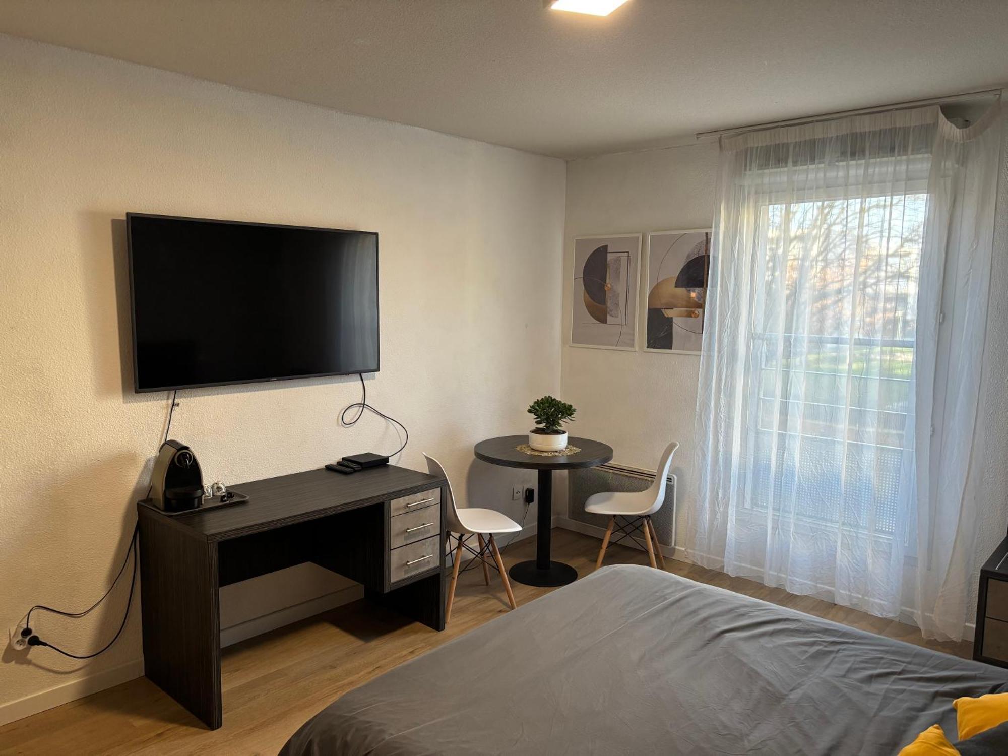 Aisme Appartement Toulouse Buitenkant foto